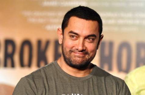 Aamir learning wrestling, Haryanvi for 'Dangal'