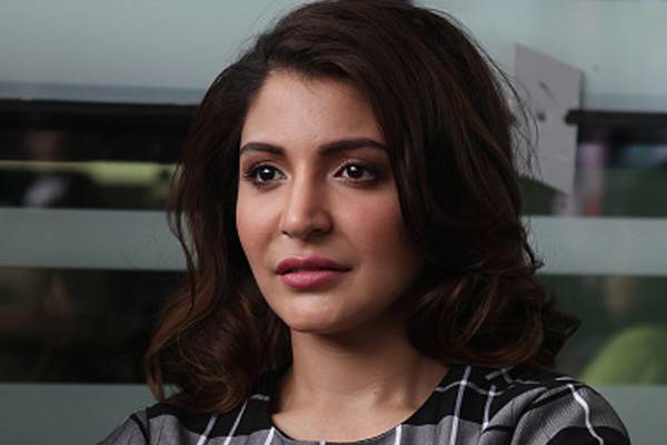 Stop blaming Anushka: B-Town celebs on India's World Cup loss