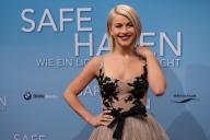 Julianne Hough uses Baby Oil for Beauty