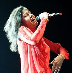 Sunidhi Chauhan sings for TV show 'Ek Hasina Thi'