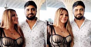 Rakhi Sawant\'s boyfriend Adil, after giving him a BMW, now buys a house for the actress in Dubai