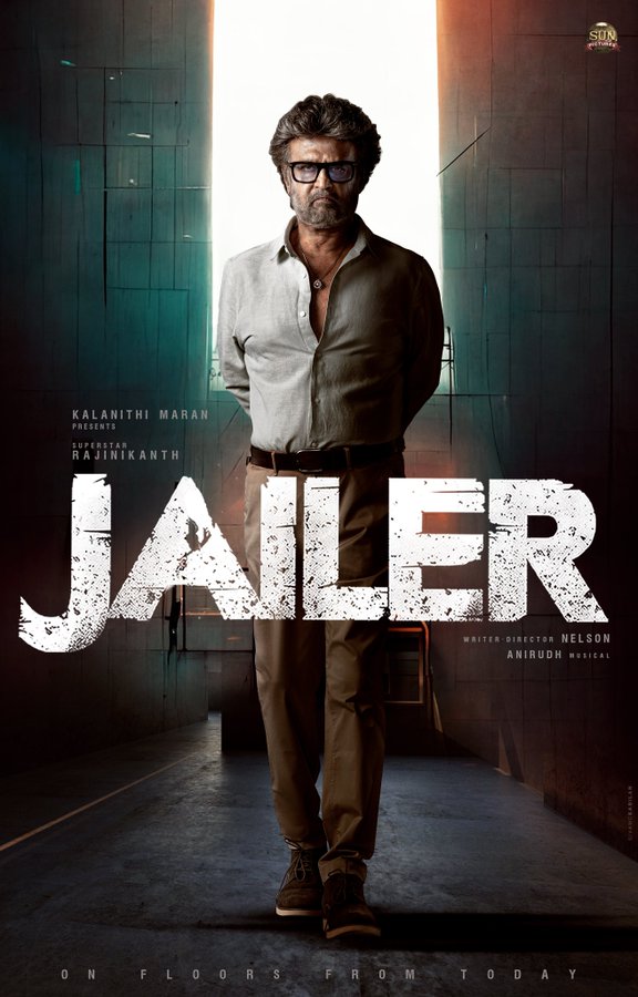 Jailer: First poster of \'Jailer\' surfaced, Rajinikanth won the hearts of fans with his intense look