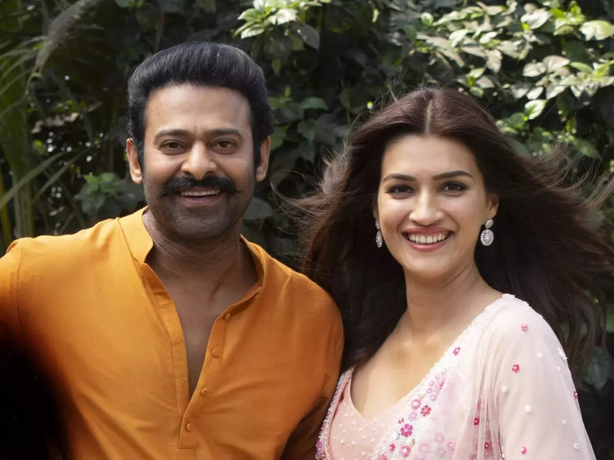 Kriti Sanon: Amidst the news of dating Prabhas, Kriti told the name of her boyfriend, and shared this big thing by sharing the video