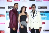 Abhishek Bachchan with Aishwarya Rai Bachchan and Amitabh Bachchan during the Hindustan Times Mumbai Most Stylish 2015 Awards